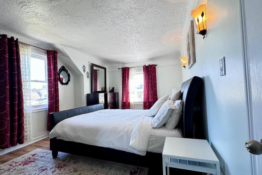 Near The Falls Two Bedroom - 5 Min Walk To Clifton Niagara Falls Exterior photo